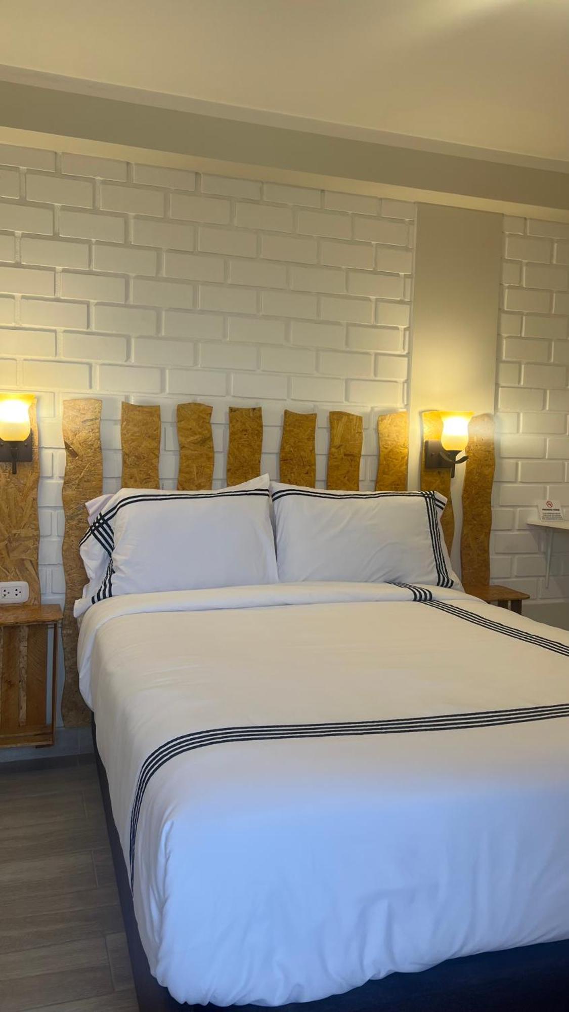 Hotel Aloha Chala Eksteriør bilde